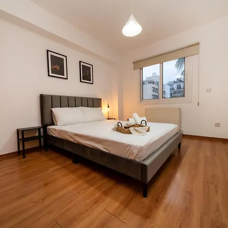2 Bedroom Flat In Center *