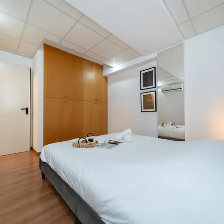 2 Bedroom Flat In Center شقة