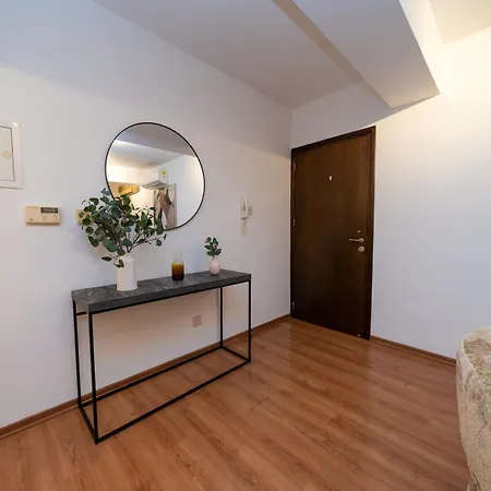 شقة 2 Bedroom Flat In Center