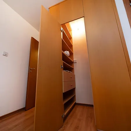 2 Bedroom Flat In Center نيقوسيا