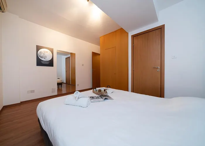 아파트 2 Bedroom Flat In Center 니코시아