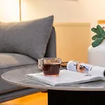 Appartement 2 Bedroom Flat In Center *