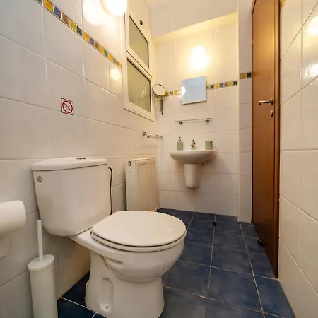 2 Bedroom Flat In Center Nicosia