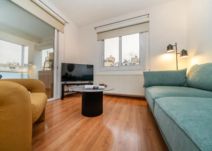 2 Bedroom Flat In Center Λευκωσία