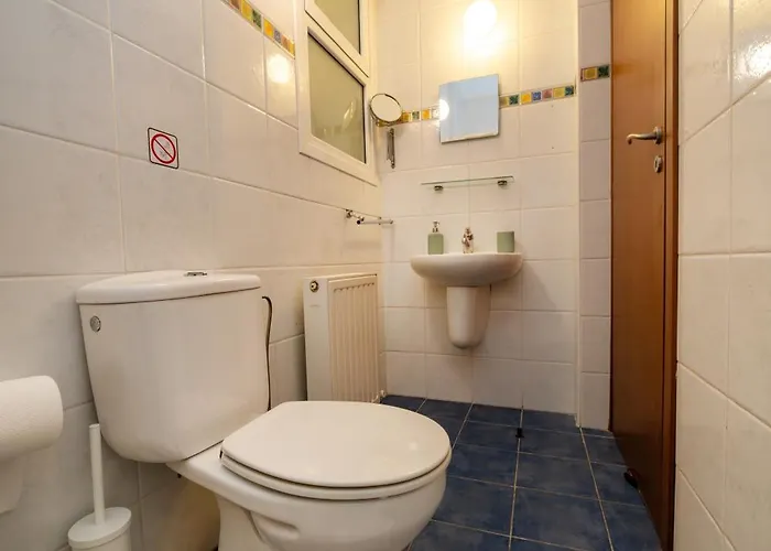 2 Bedroom Flat In Center Λευκωσία